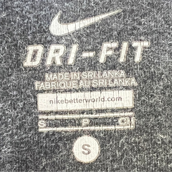 Nike Women’s Black and Pink Dri Fit Capris Size Small - Picture 4 of 5